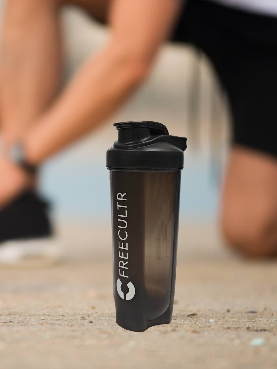 Freecultr Pro Shaker-700ml, Black (Pack Of 1)
