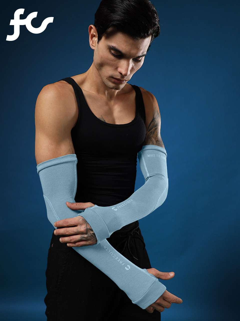 Unisex White Arm Sleeves (Pack of 2)