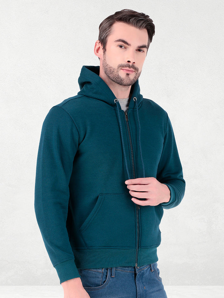 Revolutionize your daily comfort with men's inner wear, crafted for unrestricted movement and a lasting sense of freshness.