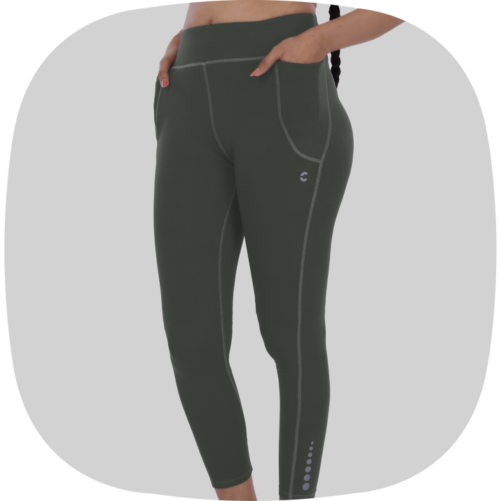 Leggings vs Tank Top: Which One Should You Choose for Your Next Yoga Session?